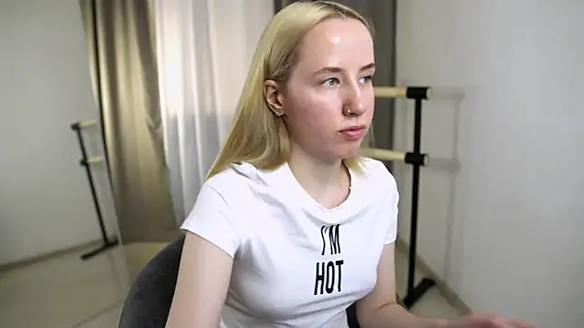 Cassie Kelman online show from November 17, 2025, 9:20 pm