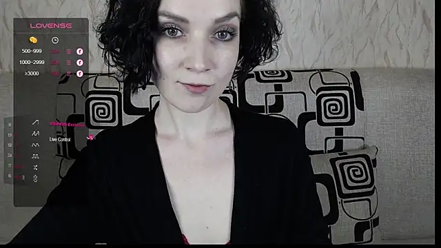 TinaWince online show from February 13, 2025, 8:48 am