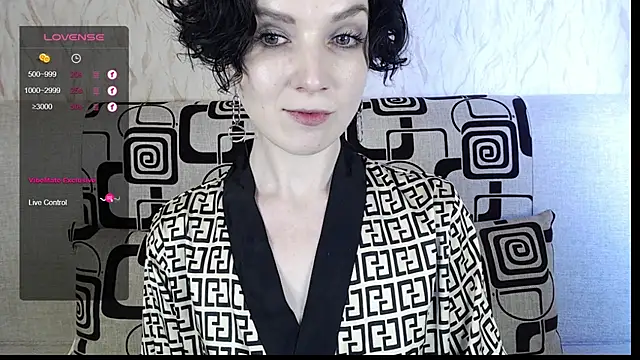 TinaWince online show from February 20, 2025, 8:39 am