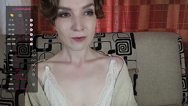 Snapshot of TinaWince chatting on June 4, 2026, 5:02 am TinaWince online show from June 4, 2026, 5:02 am