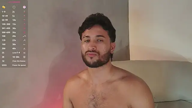 Snapshot of Valentinoford chatting on March 12, 2025, 5:24 am Valentinoford online show from March 12, 2025, 5:24 am