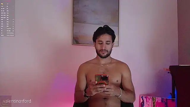 Snapshot of Valentinoford chatting on July 16, 2026, 10:27 pm Valentinoford online show from July 16, 2026, 10:27 pm