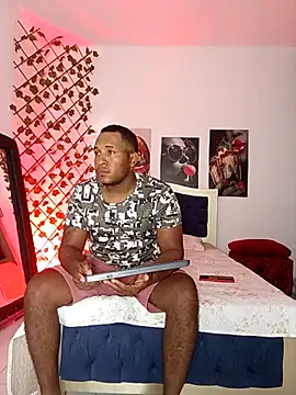 Snapshot of ARTHUR_MINI chatting on November 20, 2025, 9:58 pm ARTHUR MINI online show from November 20, 2025, 9:58 pm