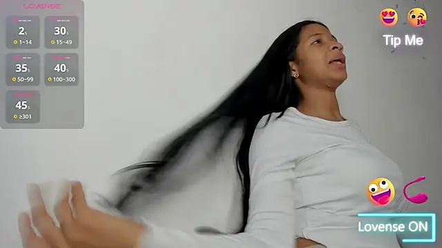 Snapshot of amaia_baez chatting on November 4, 2025, 7:13 pm amaia baez online show from November 4, 2025, 7:13 pm