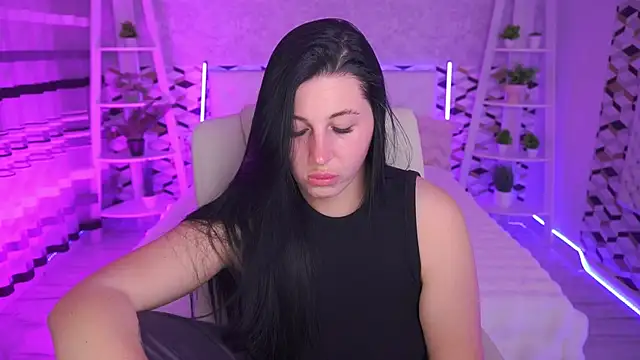 Snapshot of ArianaDarkk chatting on April 22, 2026, 7:48 pm ArianaDarkk online show from April 22, 2026, 7:48 pm