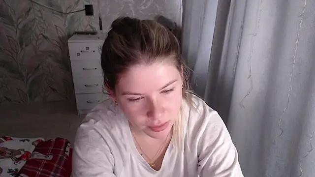 MelissaXKinky online show from November 17, 2025, 7:36 am