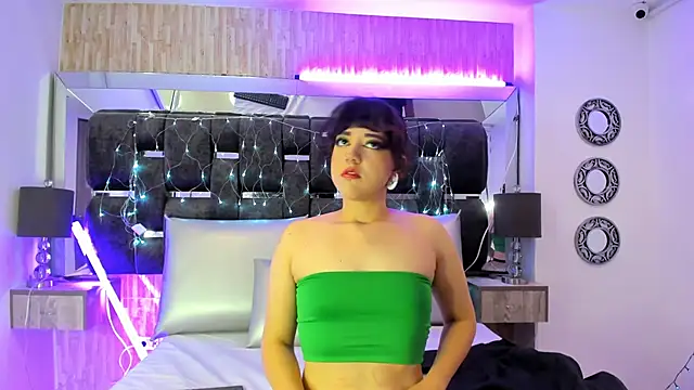 Charlotte Myers online show from February 4, 2025, 11:38 am