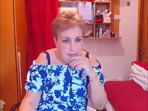 Victoria5643 online show from November 24, 2025, 7:46 pm