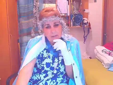 Victoria5643 online show from January 7, 2026, 8:33 pm