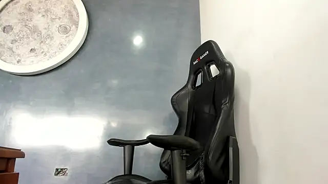 Bryan Bronx online show from September 17, 2025, 1:24 pm