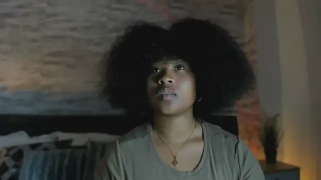 Snapshot of Anneth__M chatting on November 13, 2025, 7:46 pm Anneth M online show from November 13, 2025, 7:46 pm