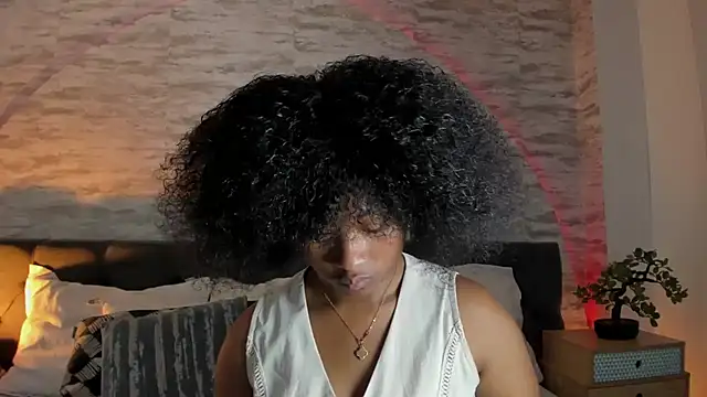 Snapshot of Anneth__M chatting on November 27, 2025, 7:38 pm Anneth M online show from November 27, 2025, 7:38 pm