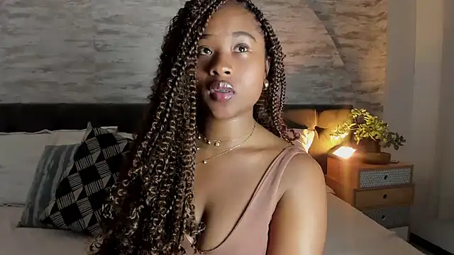 Snapshot of Anneth__M chatting on December 15, 2025, 7:40 pm Anneth M online show from December 15, 2025, 7:40 pm