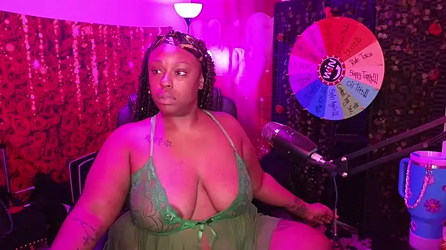 Snapshot of cheriserozequeen chatting on May 28, 2026, 5:10 pm cheriserozequeen online show from May 28, 2026, 5:10 pm
