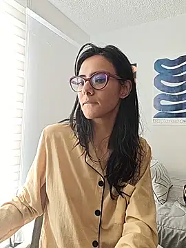 Snapshot of DanyNova_Co chatting on May 15, 2026, 3:52 pm DanyNova Co online show from May 15, 2026, 3:52 pm