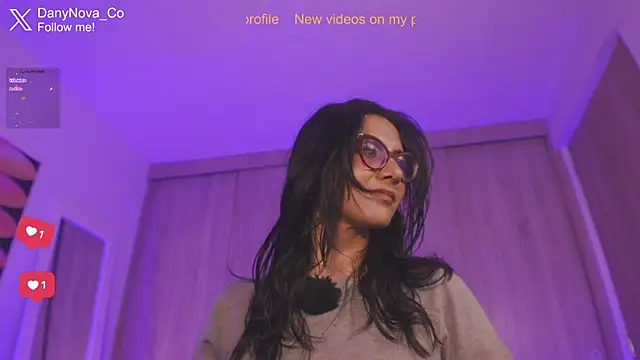 Snapshot of DanyNova_Co chatting on May 27, 2026, 1:57 am DanyNova Co online show from May 27, 2026, 1:57 am