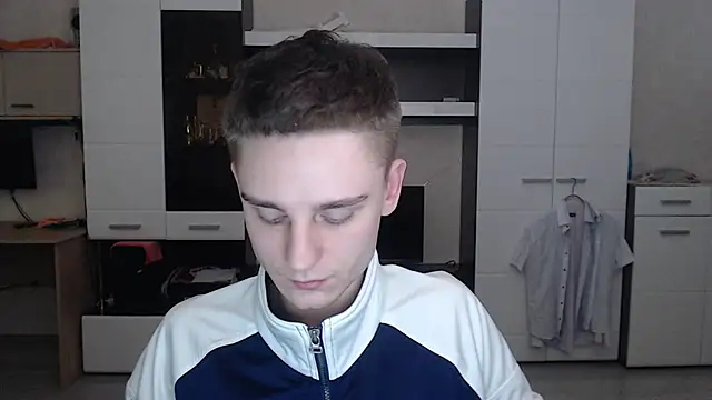 angryzan online show from December 25, 2024, 11:11 am