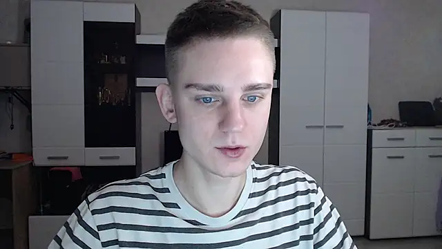 angryzan online show from January 17, 2025, 4:06 am