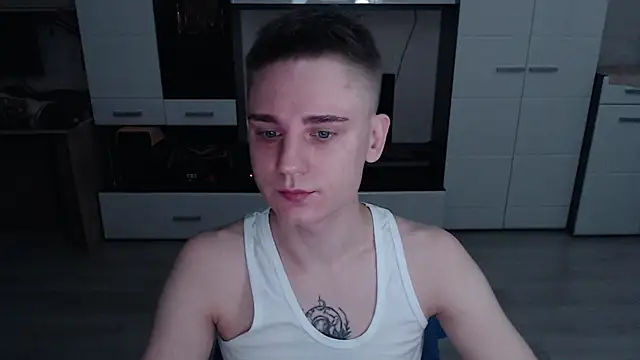 angryzan online show from October 22, 2025, 4:35 am