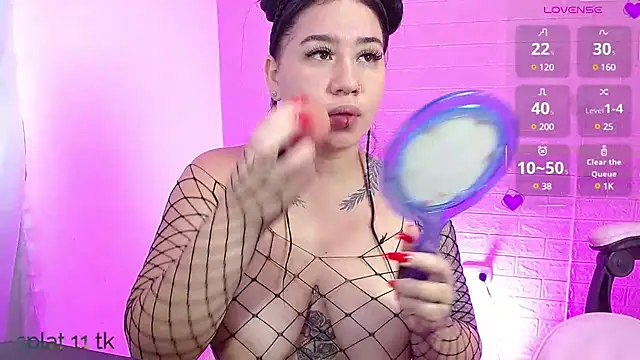  hooly online show from February 8, 2025, 3:21 pm