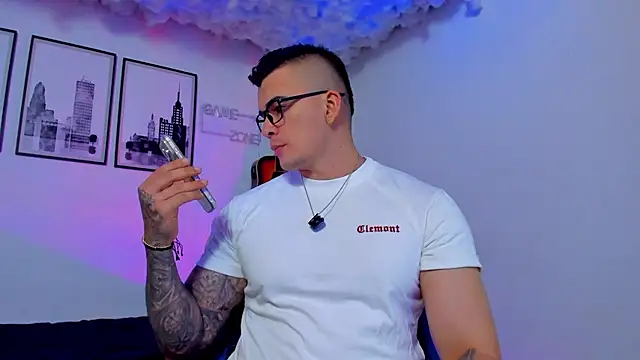 seancarreraa online show from April 11, 2026, 11:20 pm