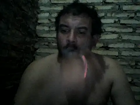 Snapshot of Rodrigo_happy chatting on December 14, 2025, 3:01 am Rodrigo happy online show from December 14, 2025, 3:01 am