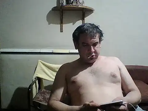 Snapshot of Rodrigo_happy chatting on December 14, 2025, 8:57 pm Rodrigo happy online show from December 14, 2025, 8:57 pm