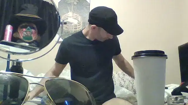 hailzeffn online show from April 10, 2026, 4:12 pm