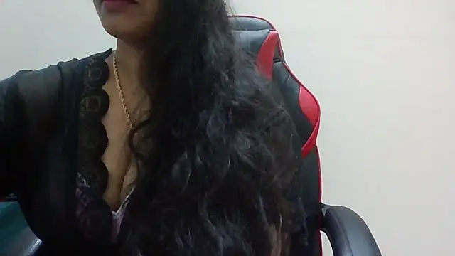 Snapshot of Mystic-Anu chatting on December 6, 2024, 4:06 pm Mystic-Anu online show from December 6, 2024, 4:06 pm