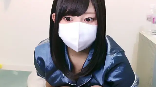 Snapshot of YUTSU_KI chatting on February 4, 2026, 9:09 pm YUTSU KI online show from February 4, 2026, 9:09 pm