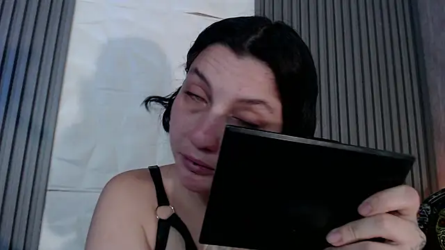 Snapshot of sophy_rock chatting on October 25, 2025, 4:35 pm sophy rock online show from October 25, 2025, 4:35 pm