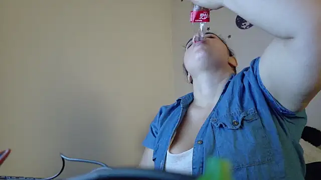 Snapshot of ladydeathz chatting on October 7, 2025, 9:34 pm ladydeathz online show from October 7, 2025, 9:34 pm