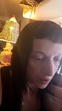 whitetrashdirtyslut online show from March 22, 2026, 1:47 pm