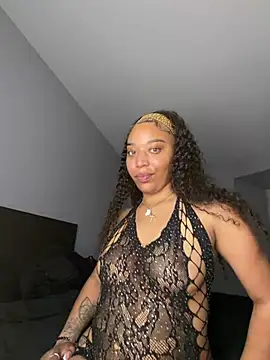Snapshot of Therealaaliyahnichols chatting on June 15, 2026, 2:14 am Therealaaliyahnichols online show from June 15, 2026, 2:14 am