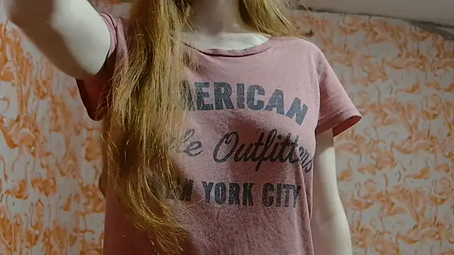 Snapshot of strawberrysmoothie chatting on November 25, 2025, 12:54 am strawberrysmoothie online show from November 25, 2025, 12:54 am