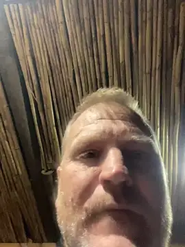 Snapshot of sexycouple109 chatting on October 24, 2025, 7:43 pm sexycouple109 online show from October 24, 2025, 7:43 pm