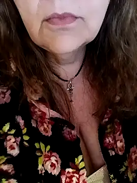 Snapshot of Snezhana chatting on February 21, 2025, 9:22 pm Snezhana online show from February 21, 2025, 9:22 pm