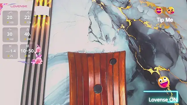 khiara moretti online show from March 17, 2026, 7:28 pm