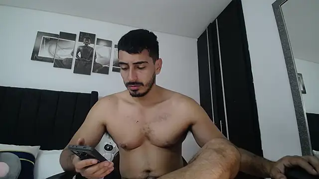 Snapshot of muscle_ares chatting on January 25, 2025, 11:34 am muscle ares online show from January 25, 2025, 11:34 am