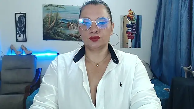 Snapshot of Aleja_Gonzales chatting on January 10, 2026, 12:07 pm Aleja Gonzales online show from January 10, 2026, 12:07 pm