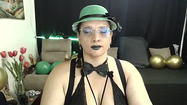 Snapshot of Aleja_Gonzales chatting on March 17, 2026, 7:06 pm Aleja Gonzales online show from March 17, 2026, 7:06 pm