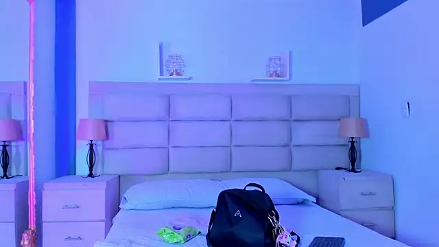 Snapshot of Agathaargent_ chatting on October 29, 2025, 4:15 am Agathaargent online show from October 29, 2025, 4:15 am