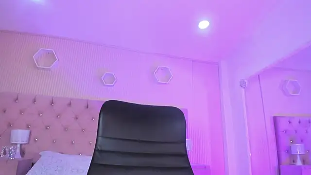 Snapshot of Agathaargent_ chatting on November 12, 2025, 4:35 am Agathaargent online show from November 12, 2025, 4:35 am