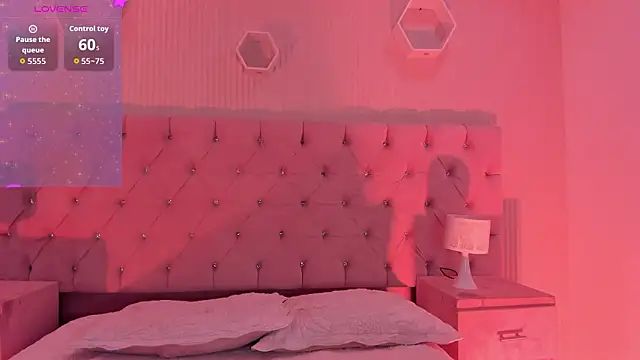 Agathaargent  online show from February 16, 2026, 4:08 am