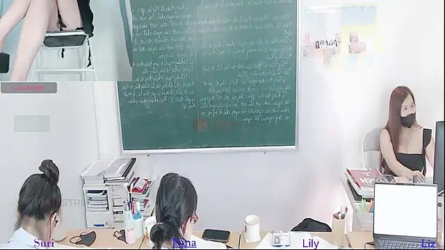 Snapshot of _Math_ chatting on May 26, 2026, 12:45 pm Math online show from May 26, 2026, 12:45 pm