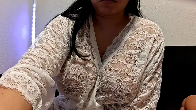 Snapshot of Blzsugar chatting on July 16, 2026, 3:23 am Blzsugar online show from July 16, 2026, 3:23 am