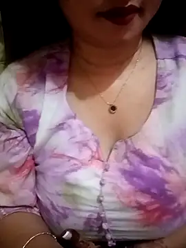 Snapshot of Jaanu_Jaanvi chatting on December 15, 2025, 8:13 pm Jaanu Jaanvi online show from December 15, 2025, 8:13 pm