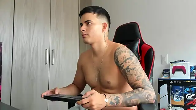 Snapshot of jacob_firexx chatting on November 4, 2025, 6:18 pm jacob firexx online show from November 4, 2025, 6:18 pm