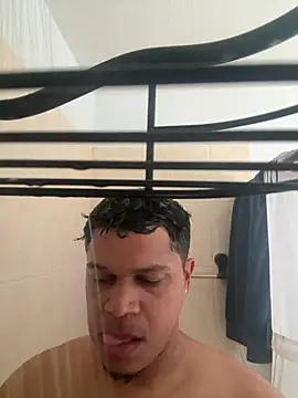 christian0009 online show from August 5, 2026, 10:33 pm