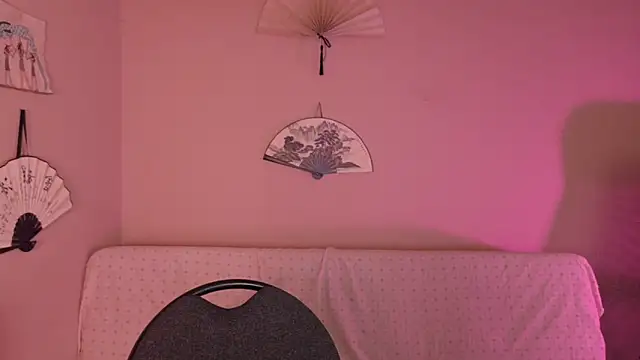 Snapshot of phoenix_xx chatting on June 4, 2026, 12:33 pm phoenix xx online show from June 4, 2026, 12:33 pm